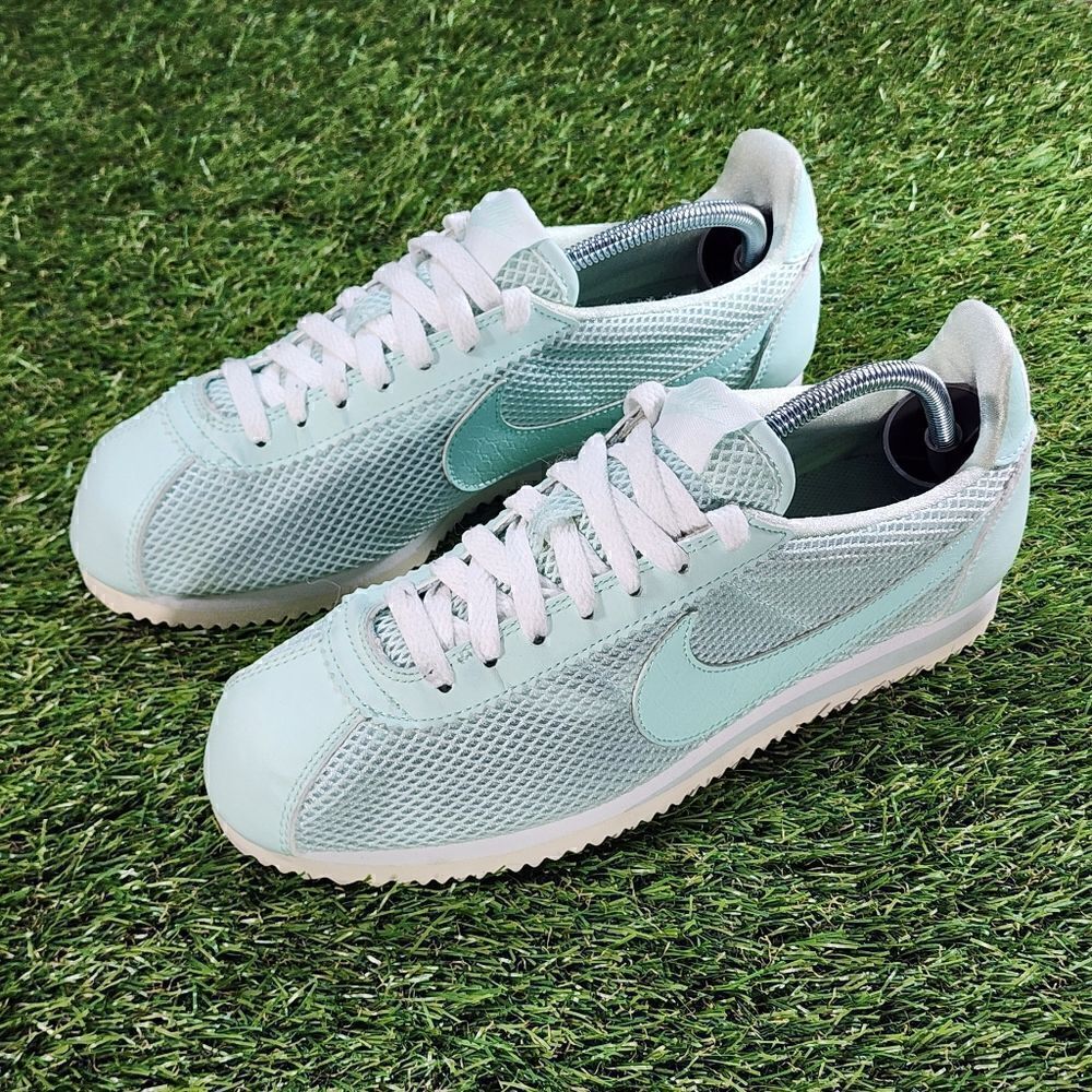 NIKE CORTEZ - Womens Shoes - SIZE 8
